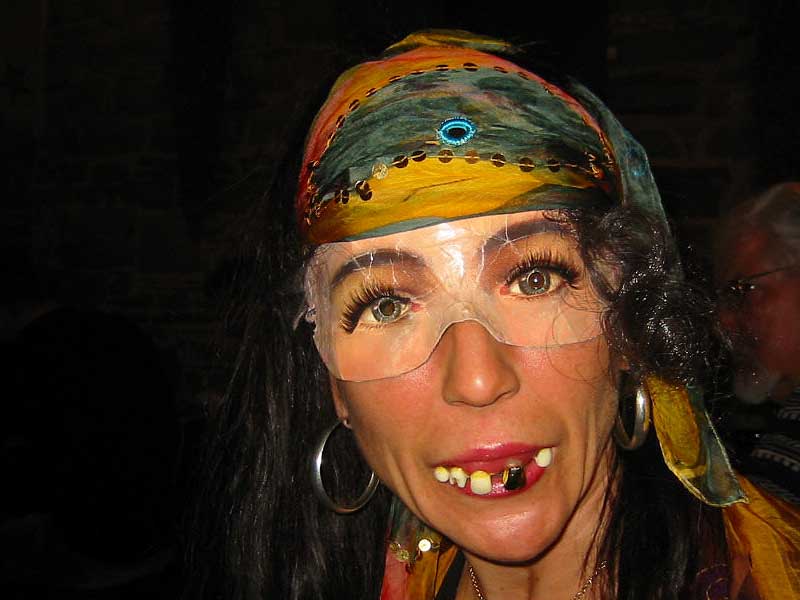 wetsch wösse, wie's zo üsem schöne name cho esch? marie colère