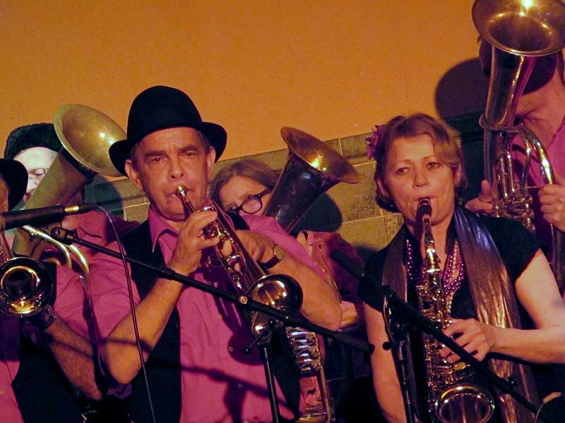 suudhuus 13 suudhuus 13